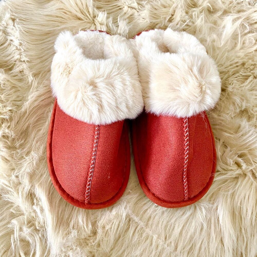 New Red Thick White Faux Fur Fuzzy Soft Slipper Mule Clogs US 7 - 8